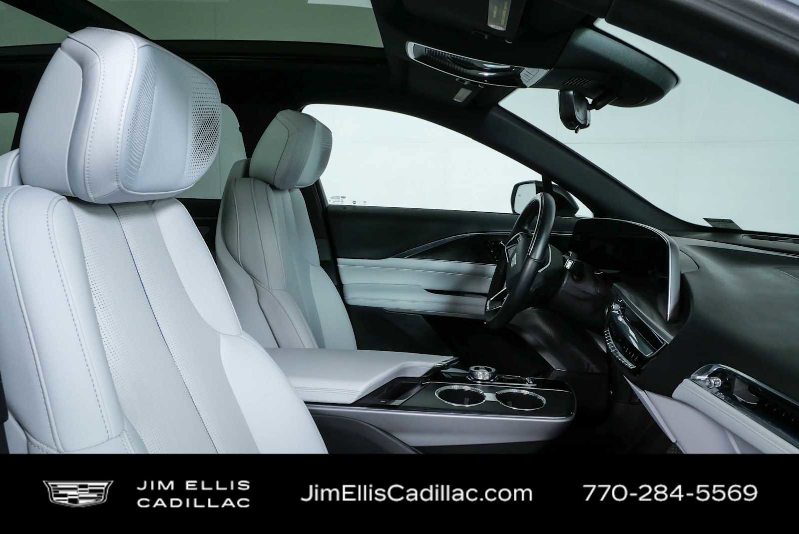 Used 2024 Cadillac Lyriq Sport RWD image 22