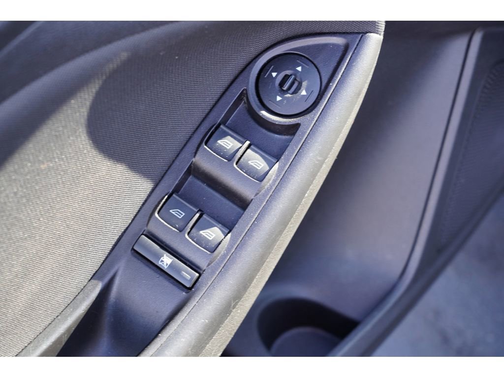 Used 2017 Ford Focus SE image 16