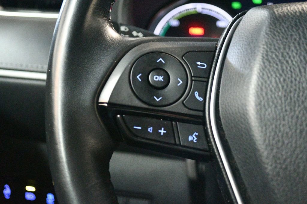 Used 2022 Toyota Venza XLE image 40