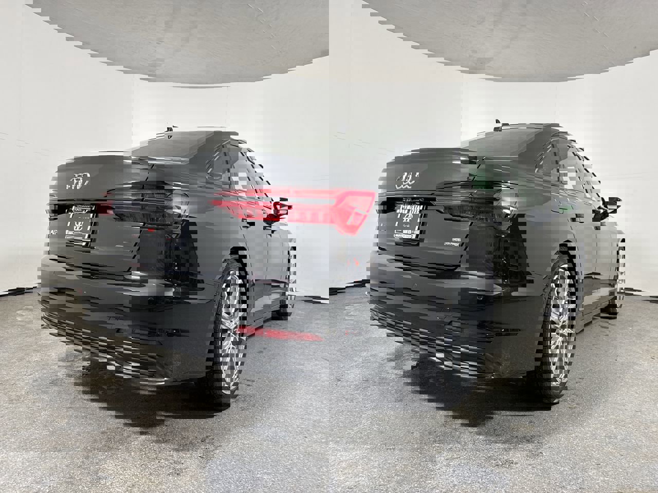 Used 2025 Audi A6 Premium Plus w/ Premium Plus Package image 36