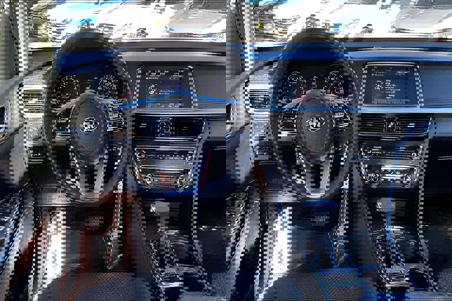 Used 2019 Kia Optima LX image 5