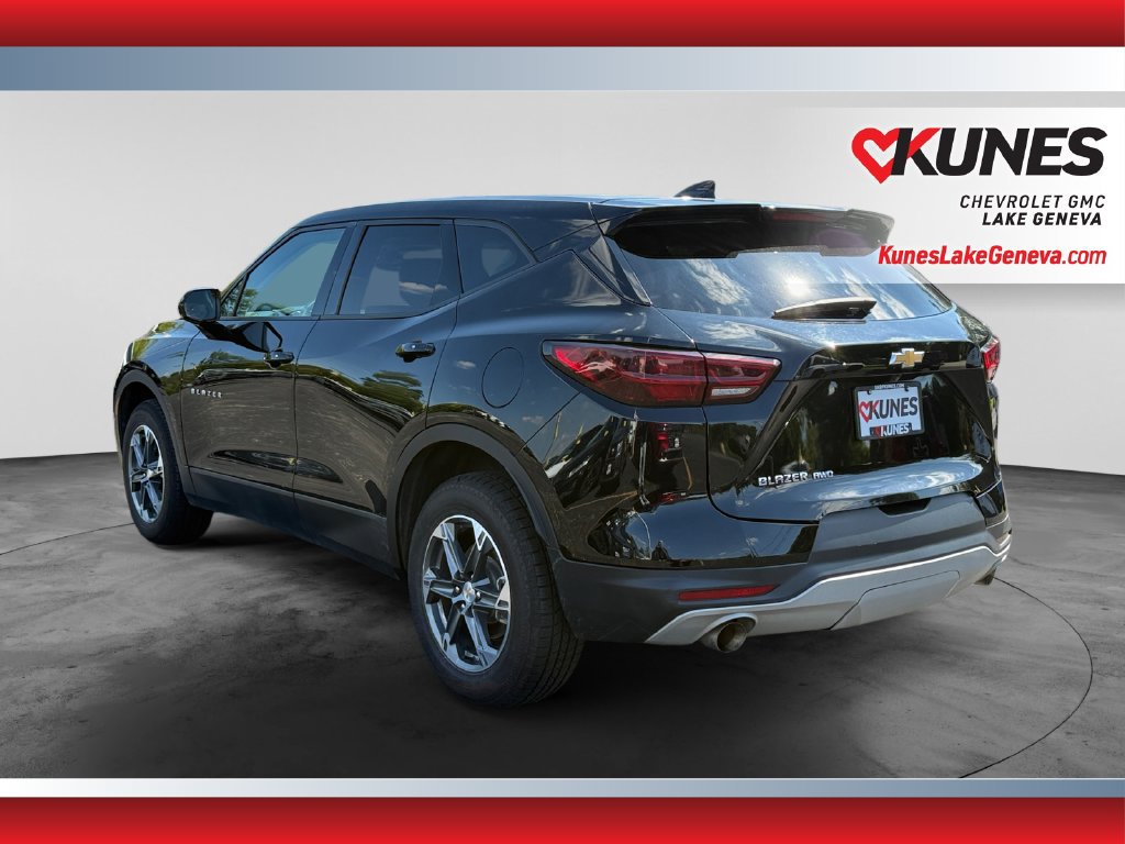 Used 2025 Chevrolet Blazer LT AWD/4WD image 8