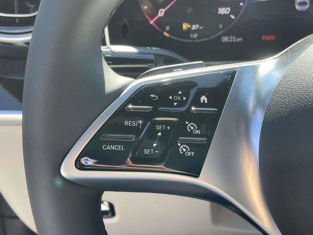 New 2026 Mercedes-Benz C 300 4MATIC Sedan image 32