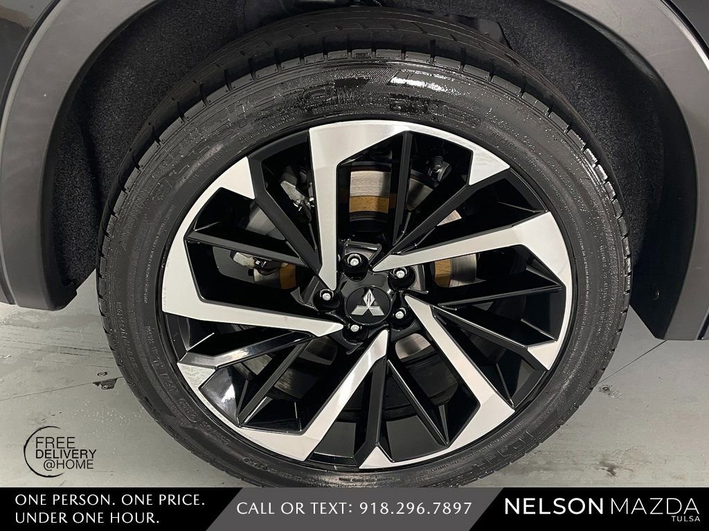 Used 2022 Mitsubishi Outlander SE image 14