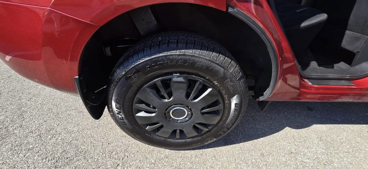 Used 2014 Nissan Rogue S w/ Convenience Package image 26