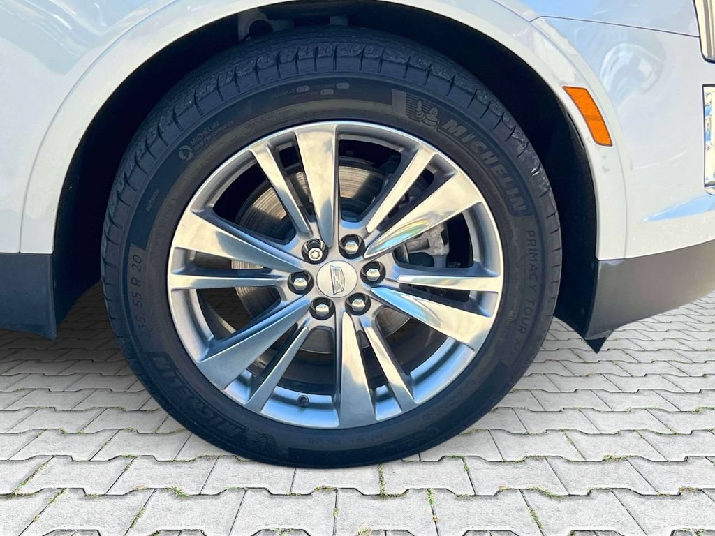 Used 2023 Cadillac XT5 Premium Luxury AWD/4WD image 8