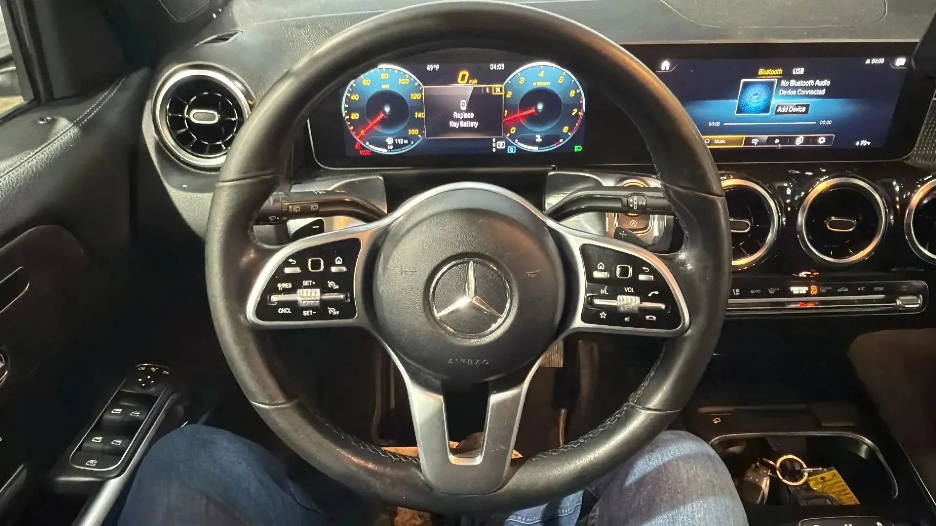 Used 2021 Mercedes-Benz GLB 250 4MATIC image 10