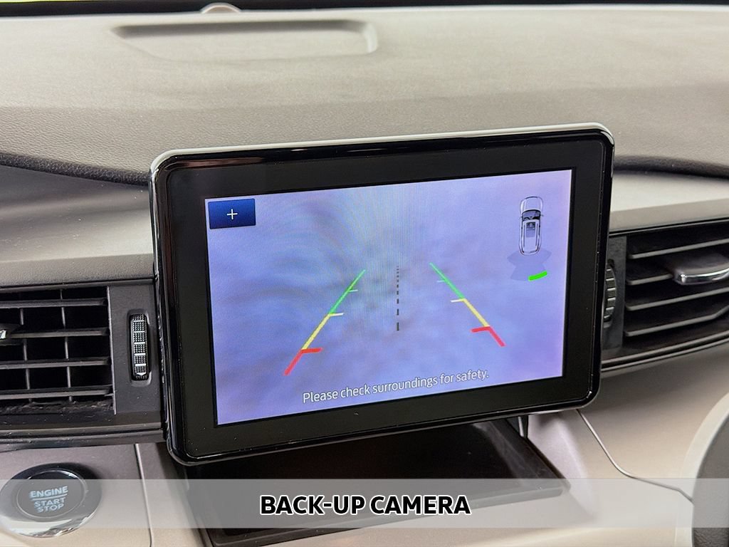 Used 2023 Ford Explorer XLT AWD/4WD image 4