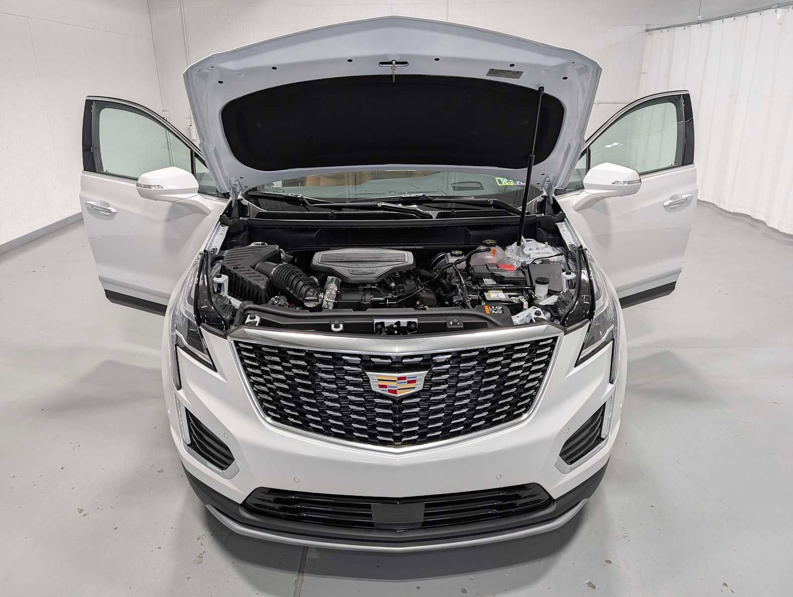 New 2026 Cadillac XT5 Premium Luxury w/ Driver Assist Package AWD/4WD image 11