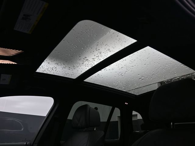 New 2026 BMW X5 xDrive50e w/ Climate Comfort Package image 10