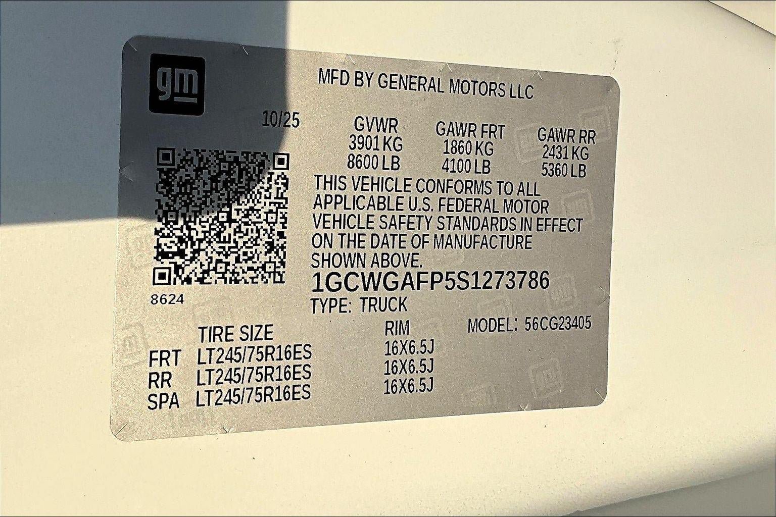 New 2025 Chevrolet Express 2500 w/ Driver Convenience Package RWD image 12