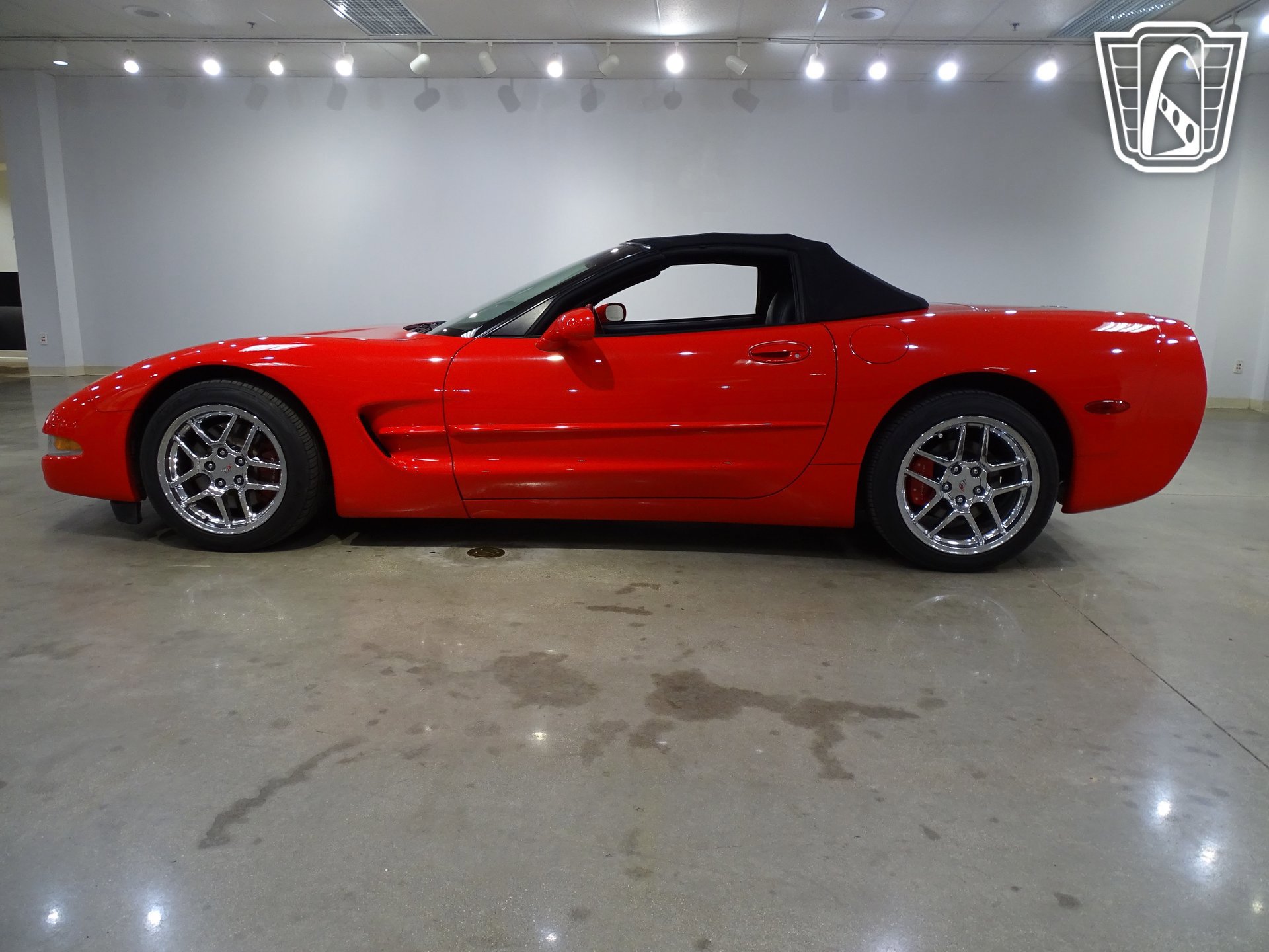 Used 2001 Chevrolet Corvette Convertible w/ Preferred Equipment Group2 image 6
