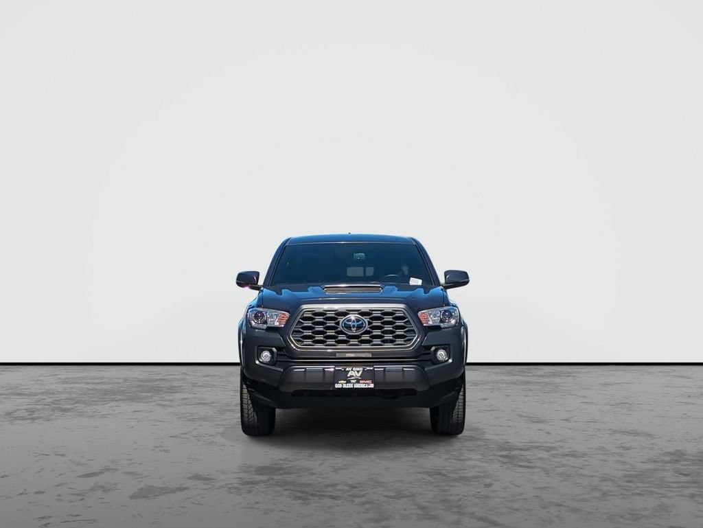 Used 2023 Toyota Tacoma TRD Sport AWD/4WD image 3