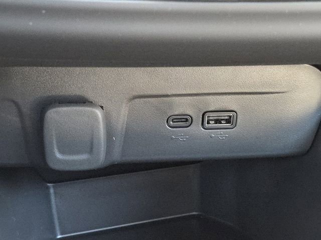 New 2026 Chevrolet Trax RS w/ Sunroof Package image 8