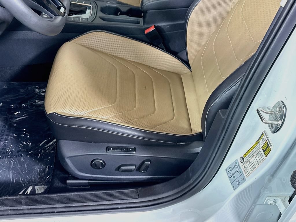 Used 2020 Volkswagen Jetta SEL Premium FWD image 23