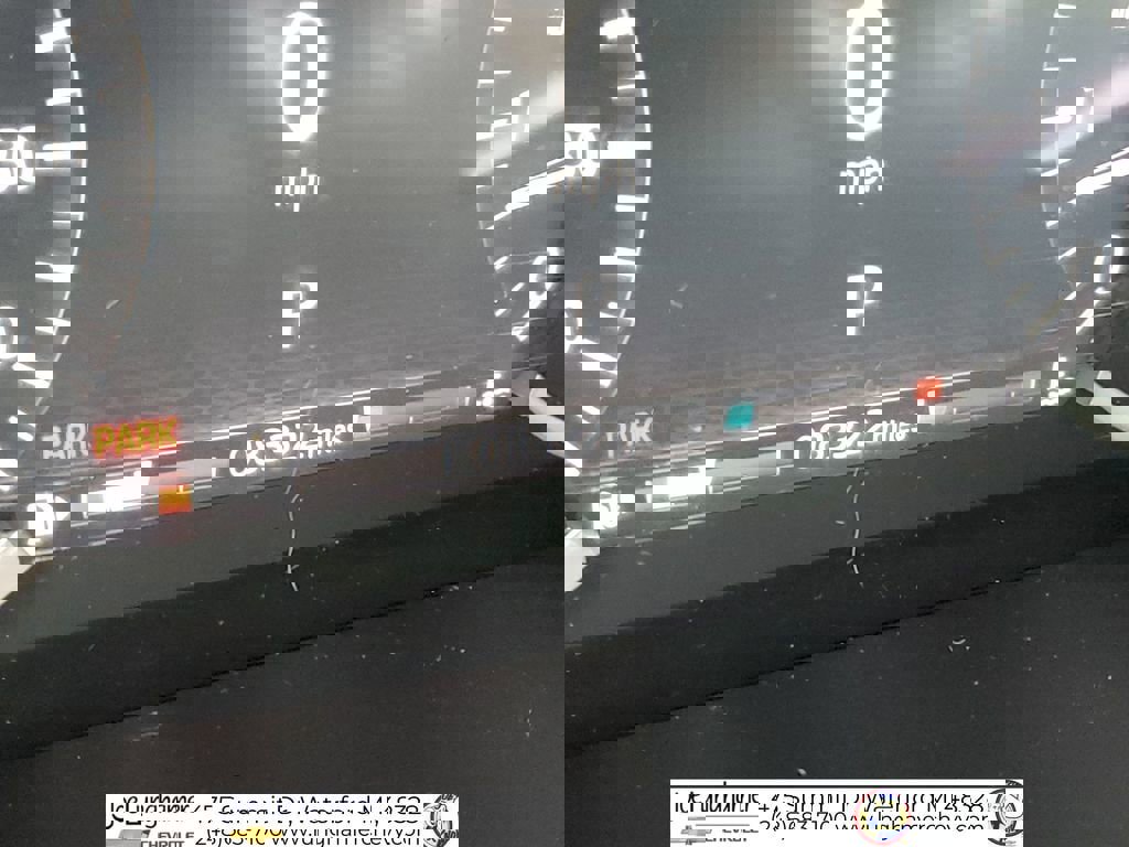 Used 2020 Land Rover Discovery Sport image 12