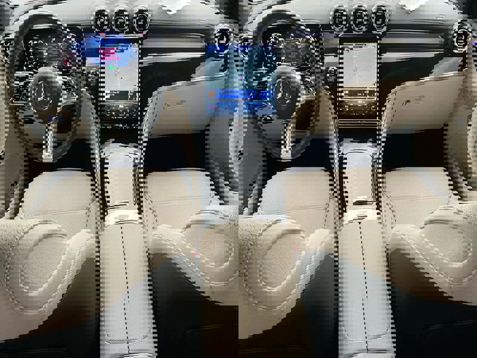 Used 2025 Mercedes-Benz GLC 350e 4MATIC image 12