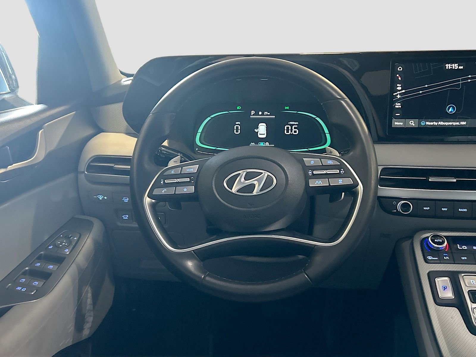 Used 2023 Hyundai Palisade SEL image 23