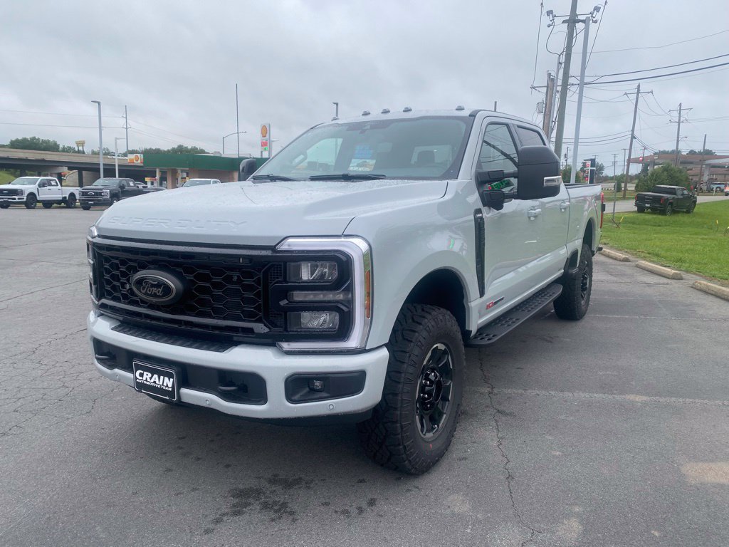 New 2026 Ford F250 Lariat w/ Tremor Off-Road Package AWD/4WD image 3