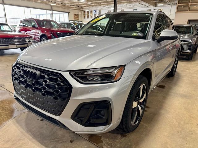 Used 2023 Audi Q5 2.0T Premium Plus w/ Premium Plus Package image 1