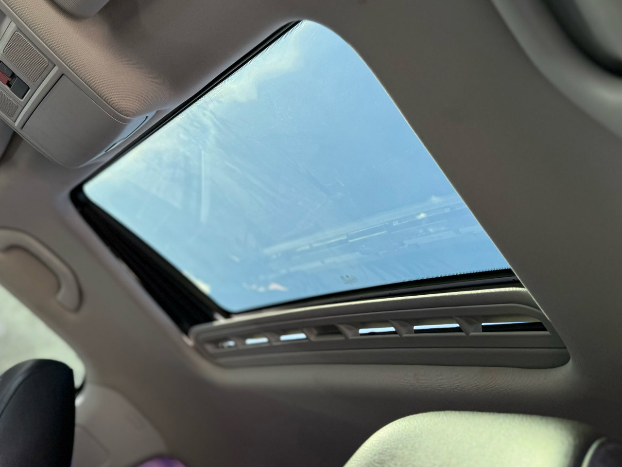 Used 2017 Volkswagen Passat 1.8T SE image 12