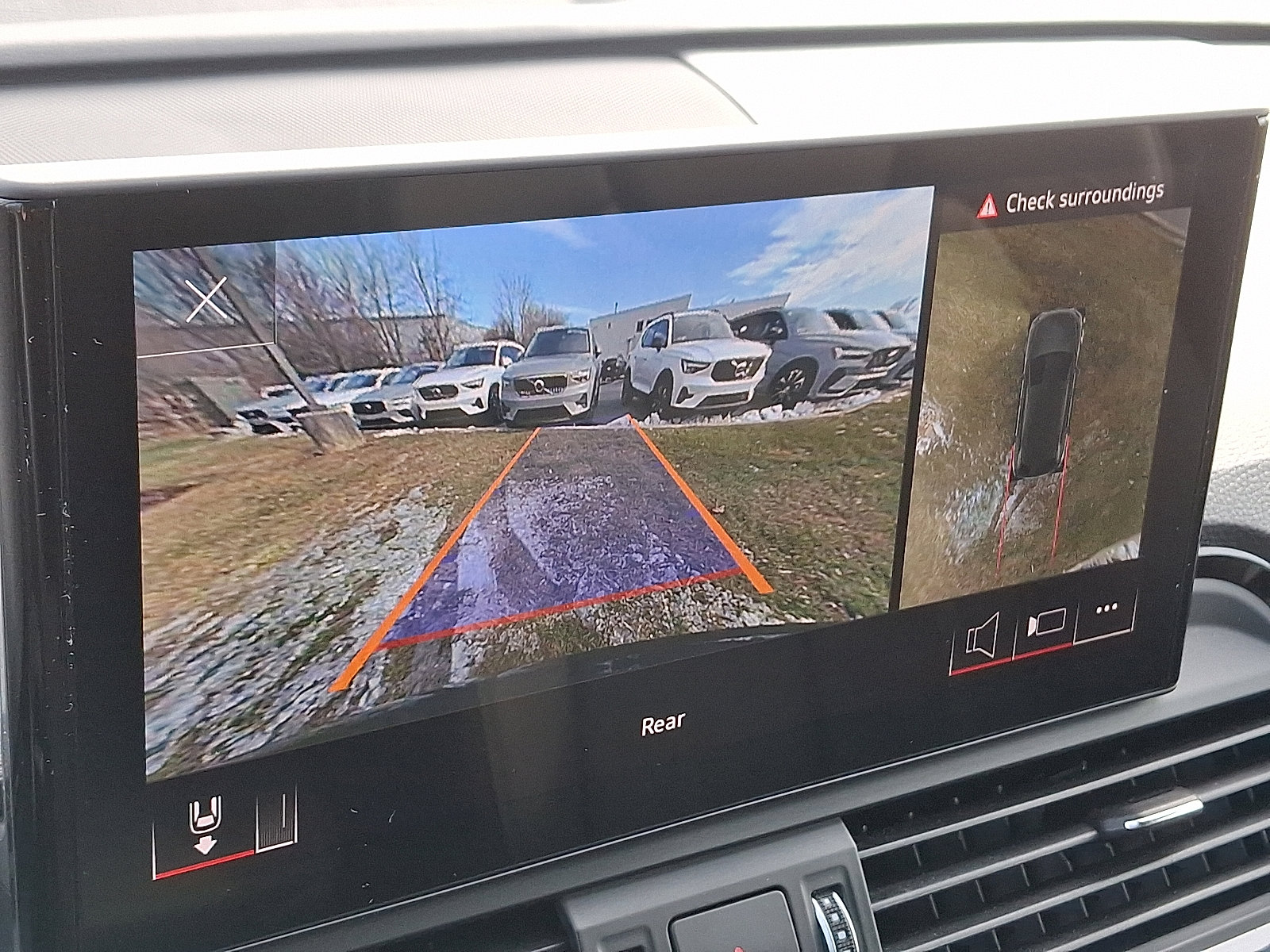 Used 2025 Audi Q5 2.0T Premium Plus image 18