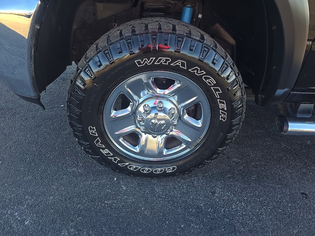 Used 2018 RAM 2500 Tradesman w/ Chrome Appearance Group image 4