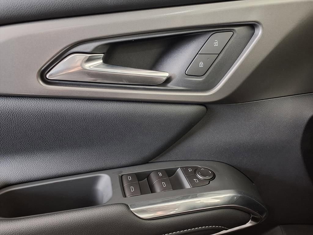 New 2026 Chevrolet Traverse LT w/ Driver Confidence Package image 14