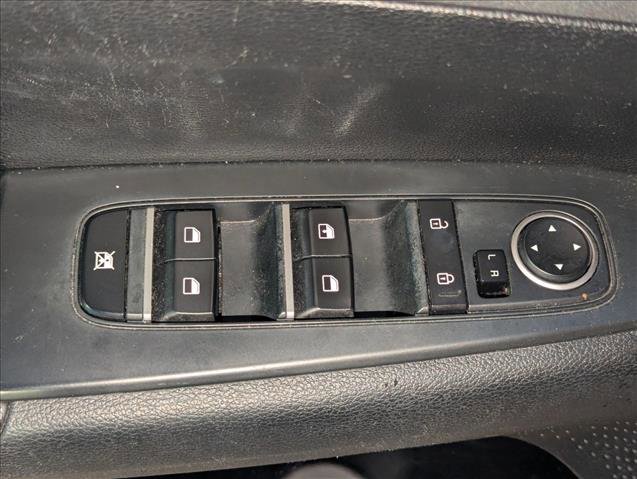 Used 2020 Kia Forte LXS image 8