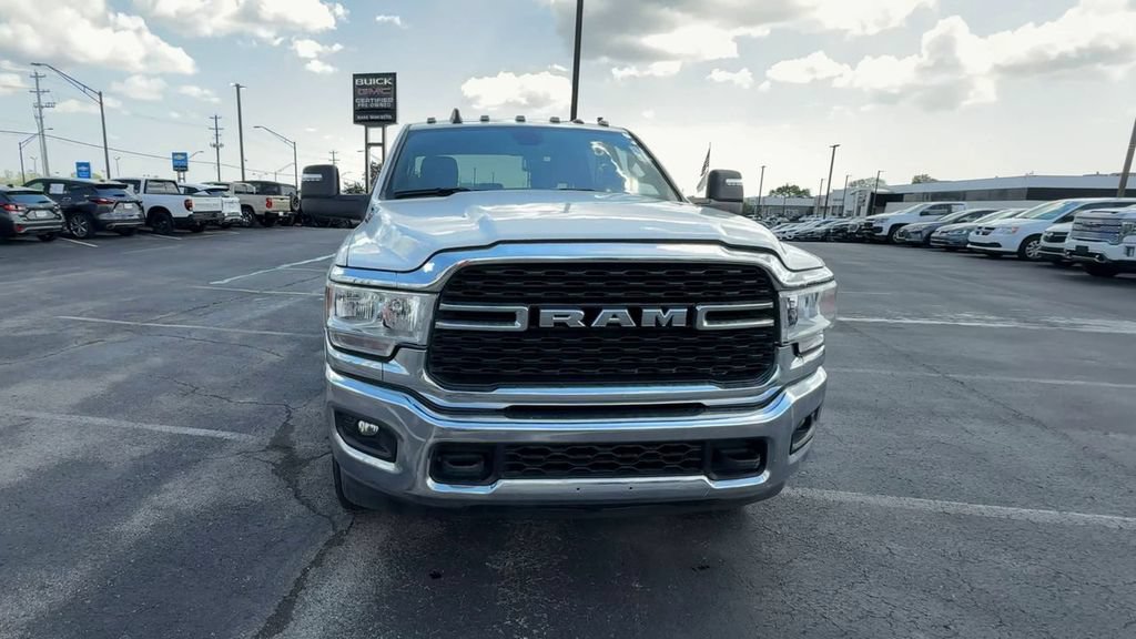 Used 2024 RAM 3500 Big Horn AWD/4WD image 3