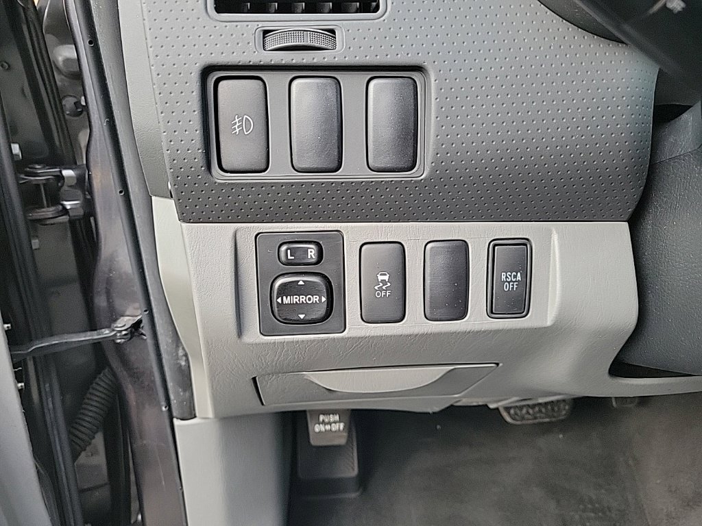 Used 2015 Toyota Tacoma 4x4 Double Cab w/ SR5 Package image 31