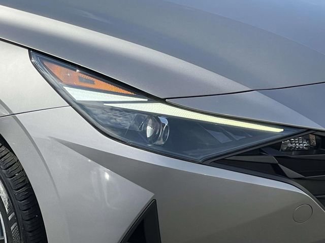Certified 2023 Hyundai Elantra SEL w/ Convenience Package image 8