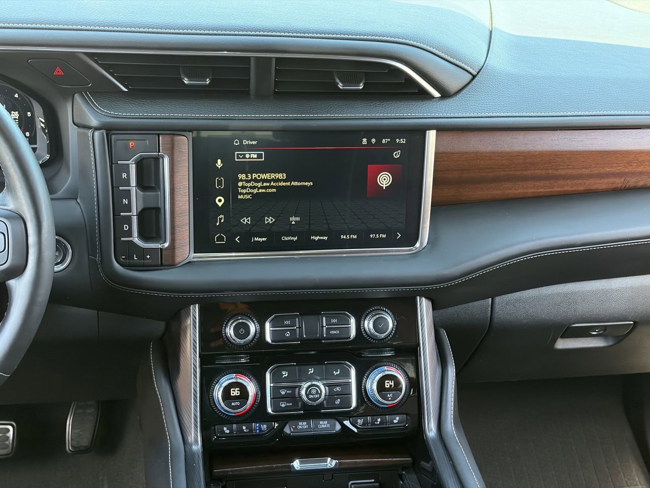 Used 2023 GMC Yukon XL Denali Ultimate w/ LPO, Floor Liner Package AWD/4WD image 17