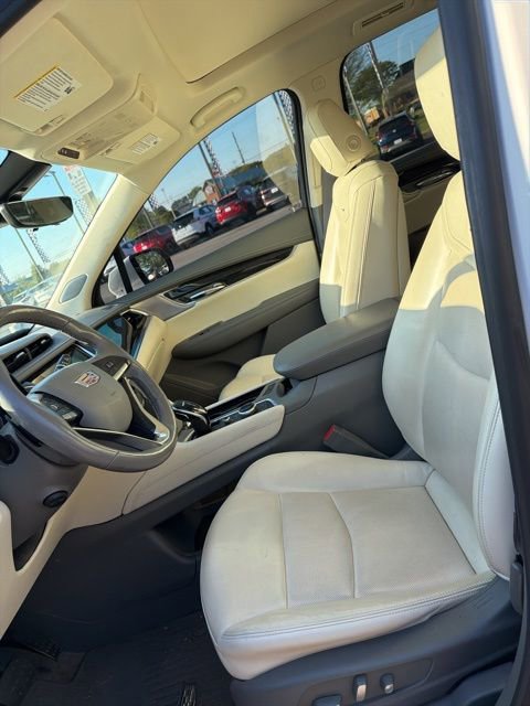 Used 2021 Cadillac XT6 Premium Luxury image 11