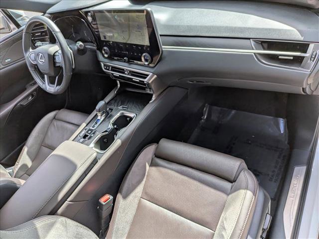 Used 2024 Lexus RX 350 w/ Luxury Package image 23