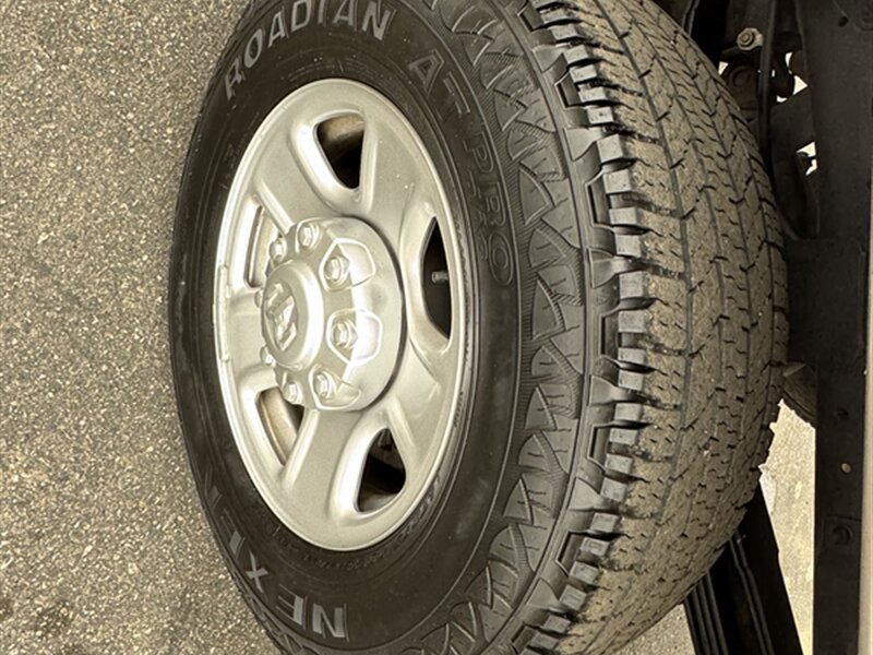 Used 2022 RAM 3500 Tradesman RWD image 11