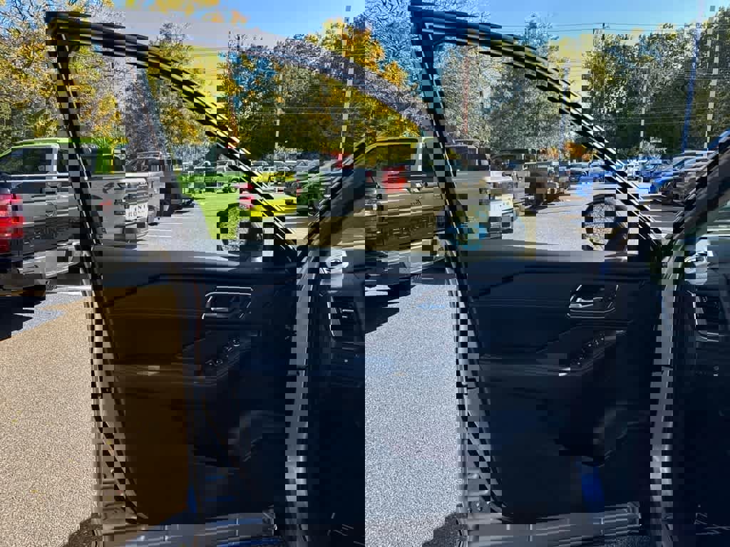 New 2026 Nissan Rogue Platinum w/ Platinum Premium Package image 9