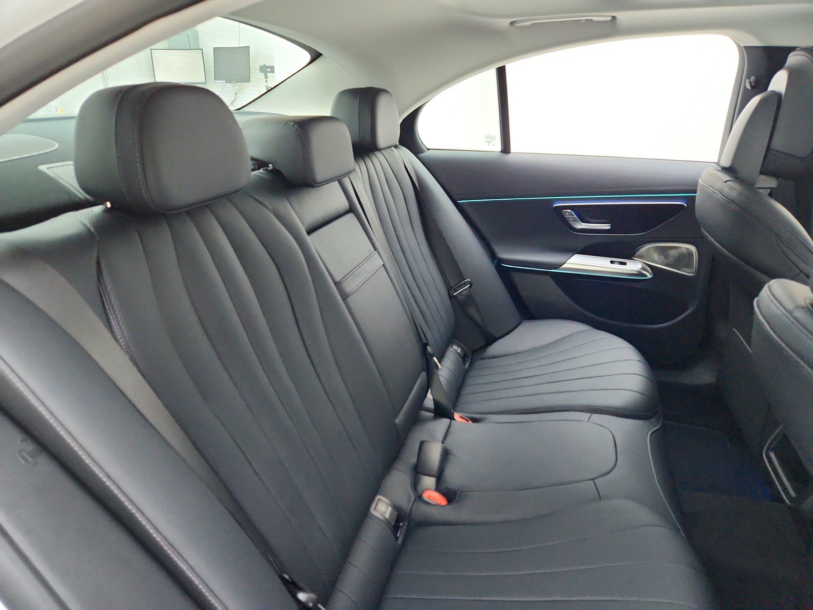 New 2026 Mercedes-Benz E 350 Sedan image 21