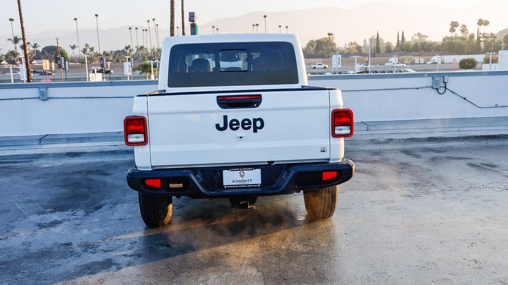 New 2026 Jeep Gladiator Sport AWD/4WD image 8