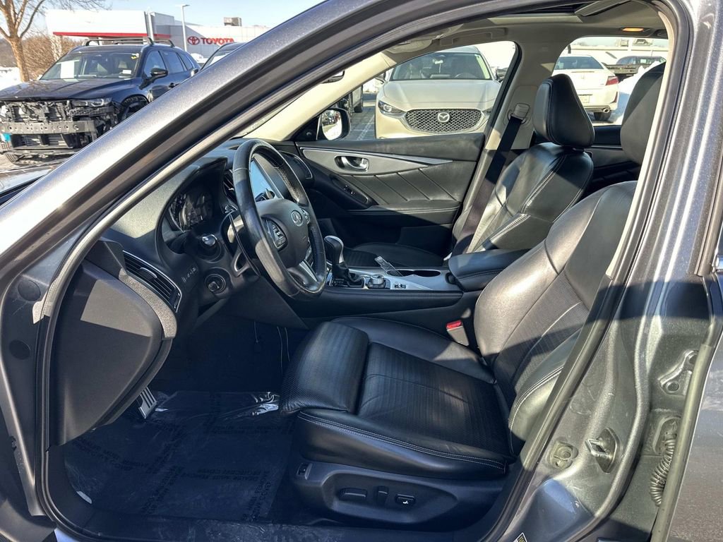 Used 2016 INFINITI Q50 Red Sport 400 image 24