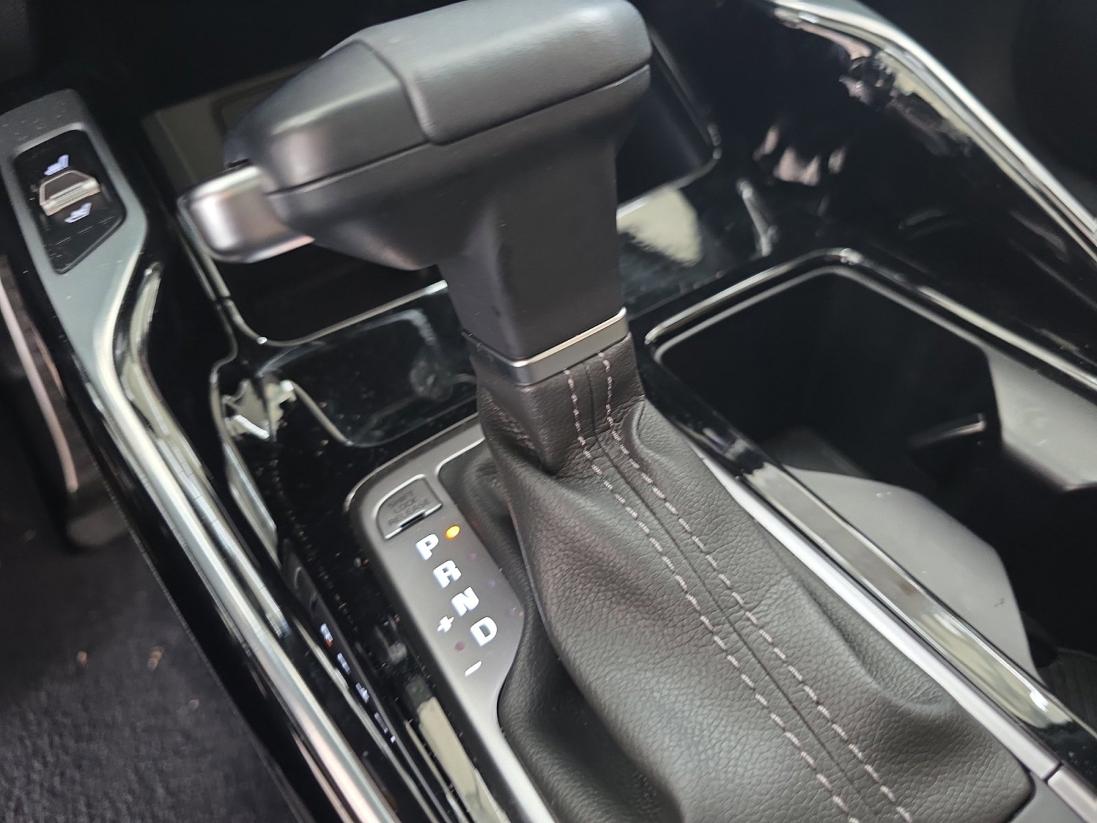 Certified 2025 Kia Sorento SX Prestige w/ Olive Brown Leather Package AWD/4WD image 20