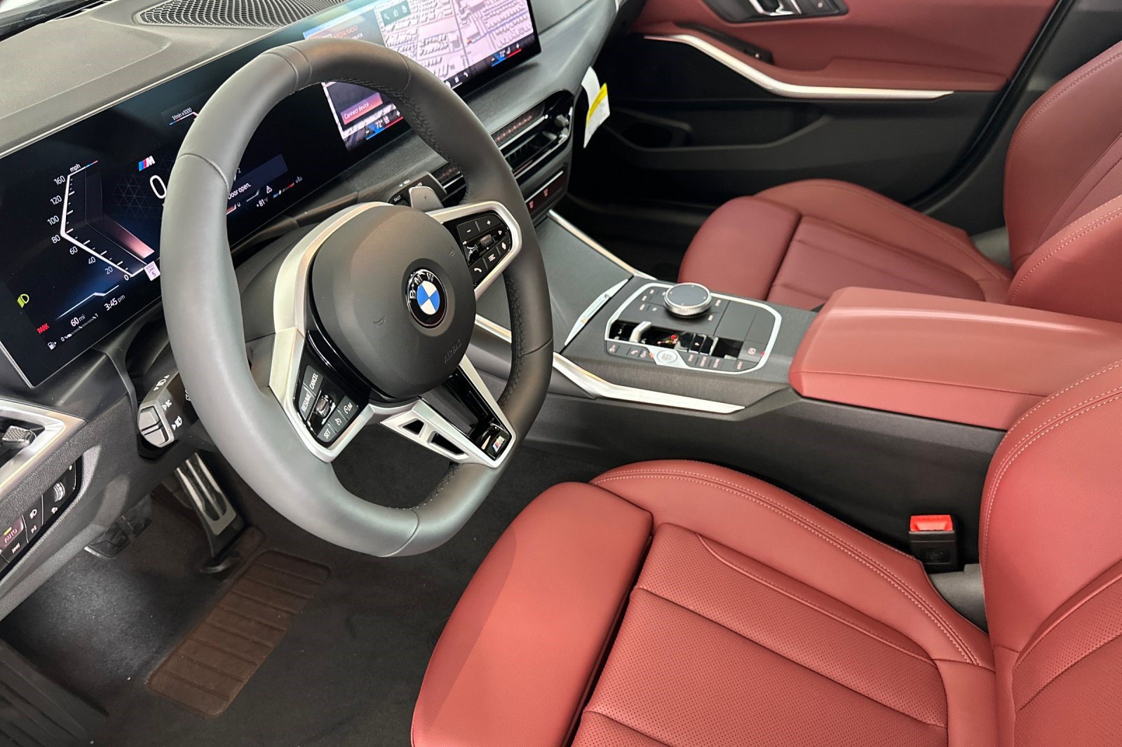 New 2026 BMW 330i Sedan w/ M Sport Package RWD image 4