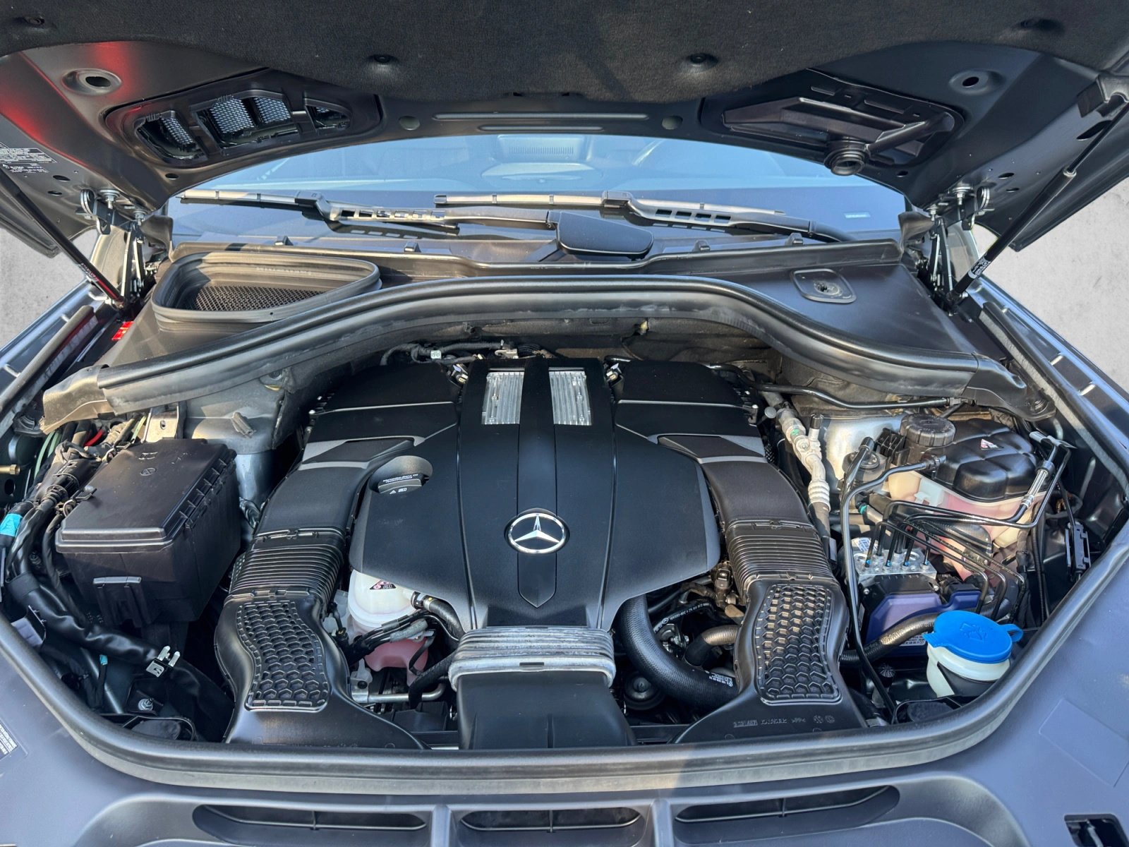 Used 2019 Mercedes-Benz GLS 450 4MATIC image 29