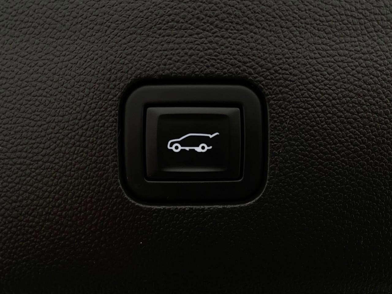 Used 2022 Buick Enclave Essence w/ Experience Buick Package image 7