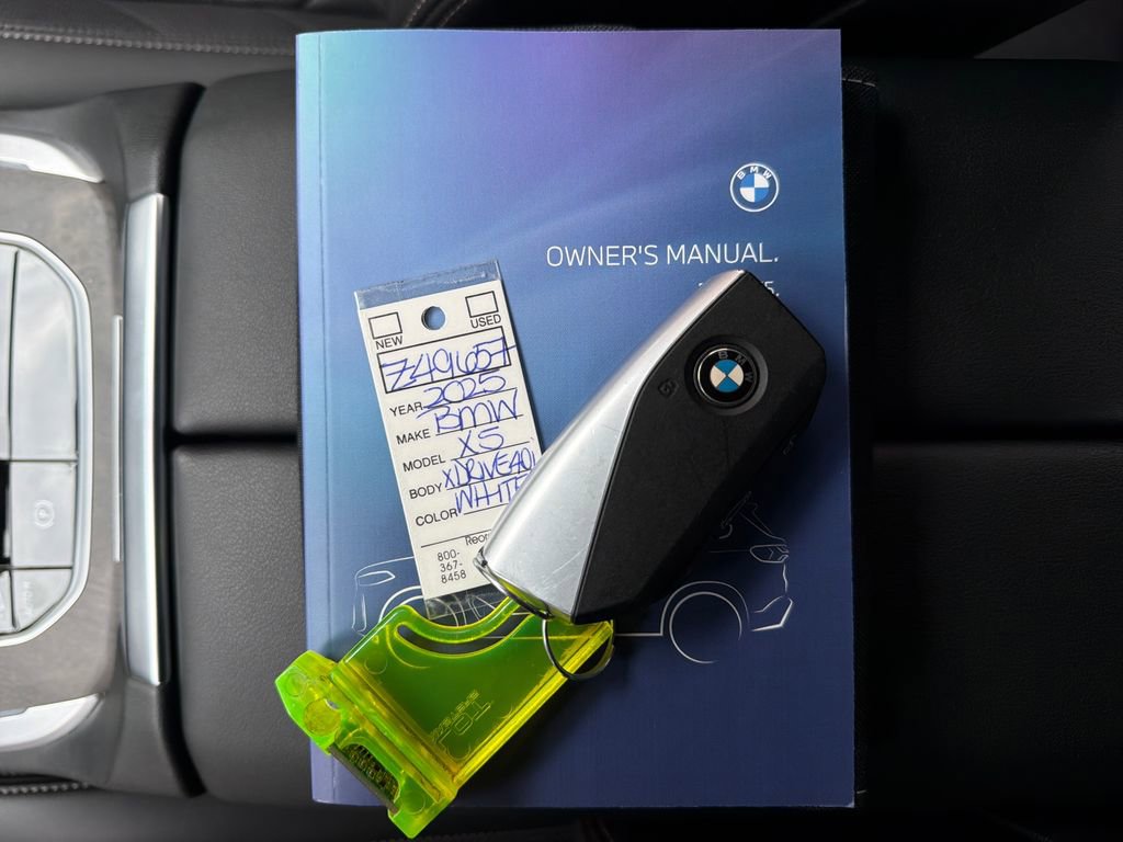 Used 2025 BMW X5 xDrive40i w/ Climate Comfort Package image 37