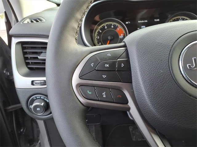 Certified 2022 Jeep Cherokee Latitude Lux image 18