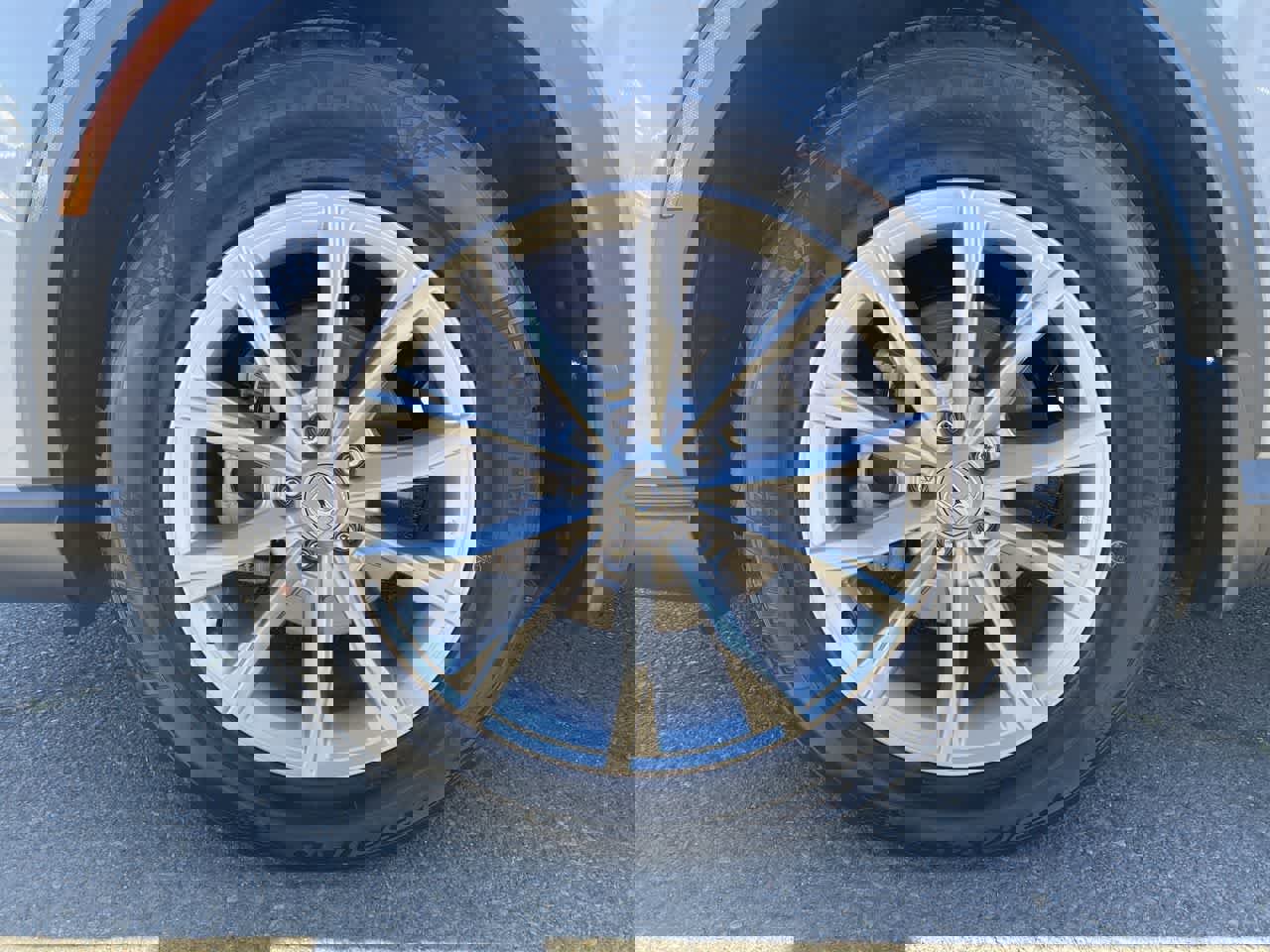 Used 2023 Honda CR-V EX-L image 10