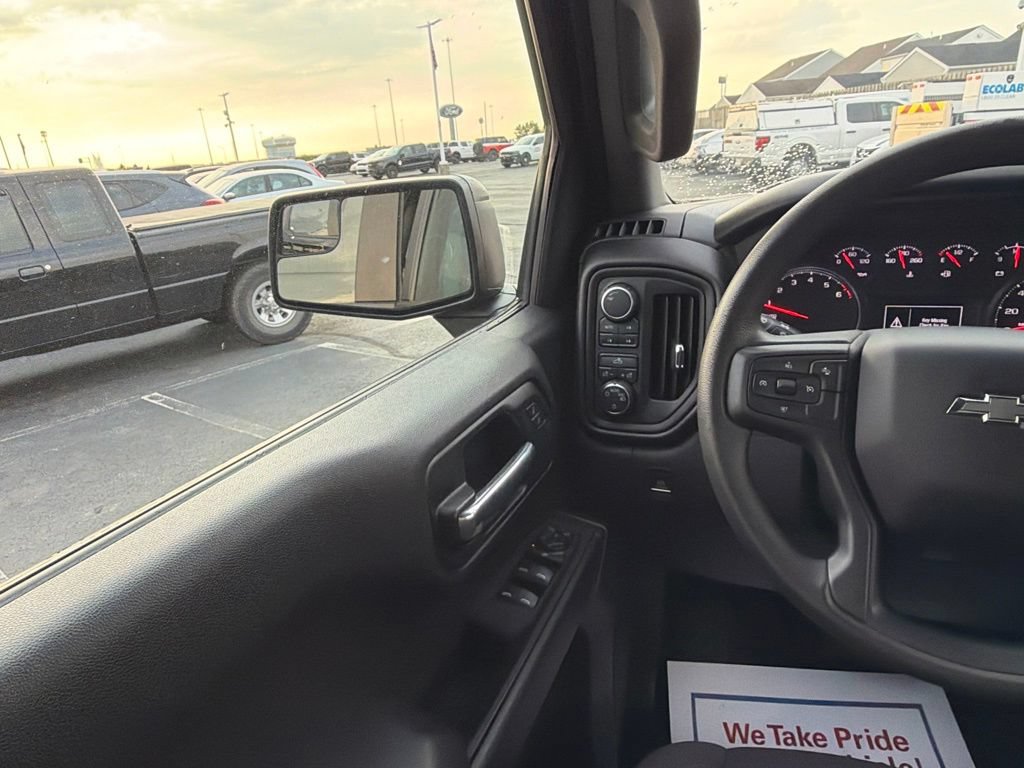 Used 2022 Chevrolet Silverado 1500 Custom Trail Boss AWD/4WD image 22