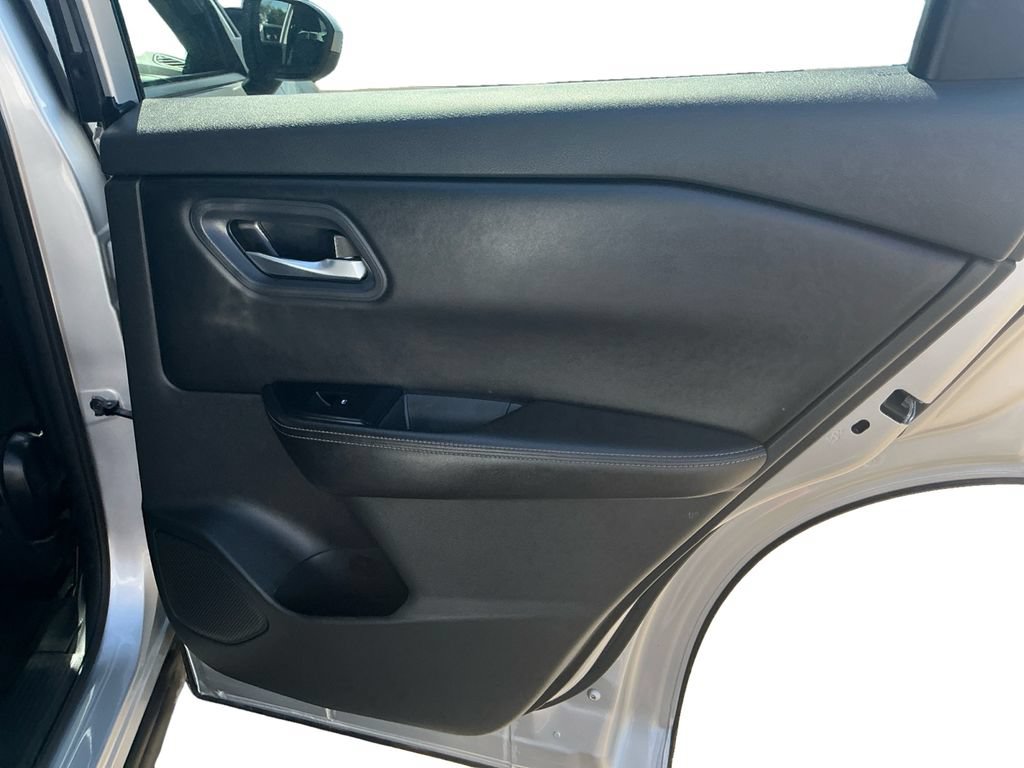 Used 2024 Nissan Rogue SV FWD image 20