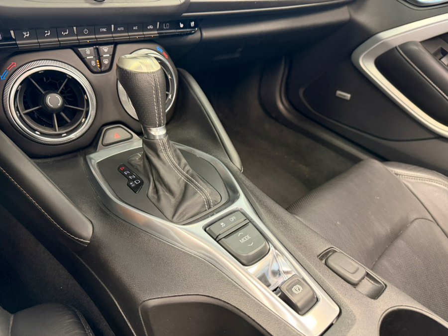 Used 2018 Chevrolet Camaro SS RWD image 29